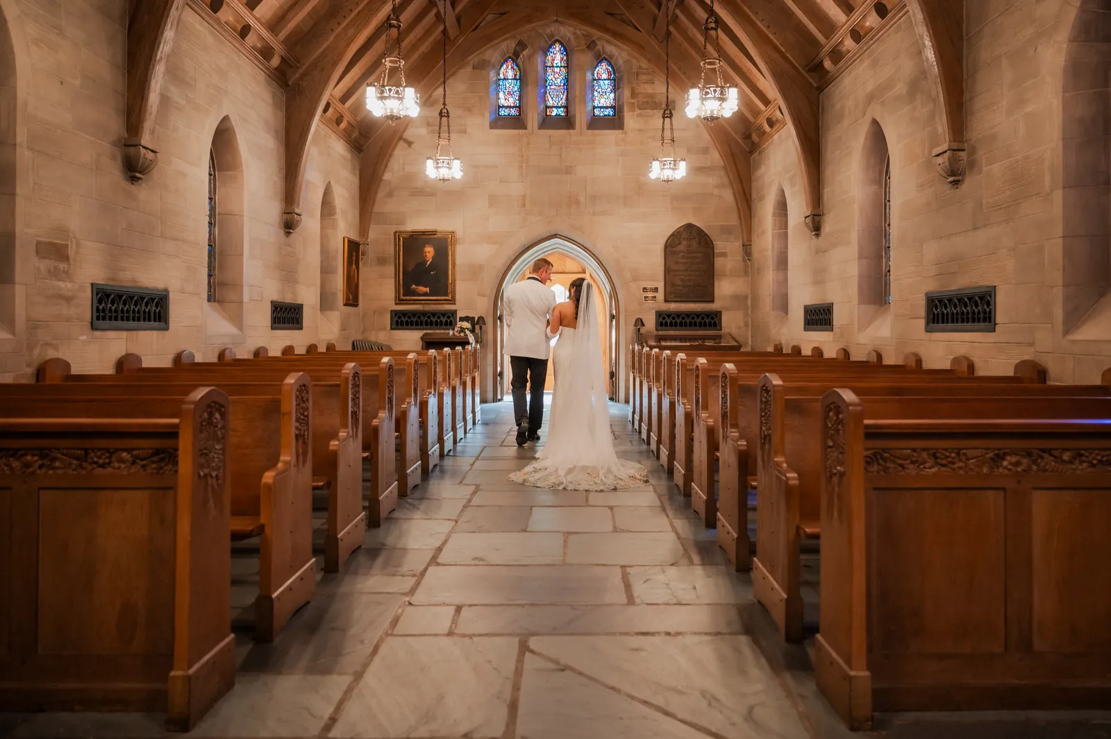 Elegant Summer Wedding at Duncan Memorial Chapel and Wildwood Country Club